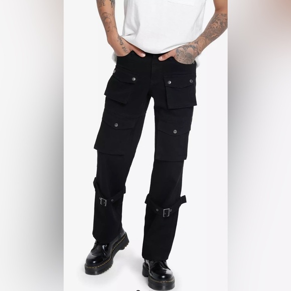 Hot Topic Black Cargo Buckle Straight Leg Pants 32W x 32L Grunge Skater Goth - Picture 7 of 8